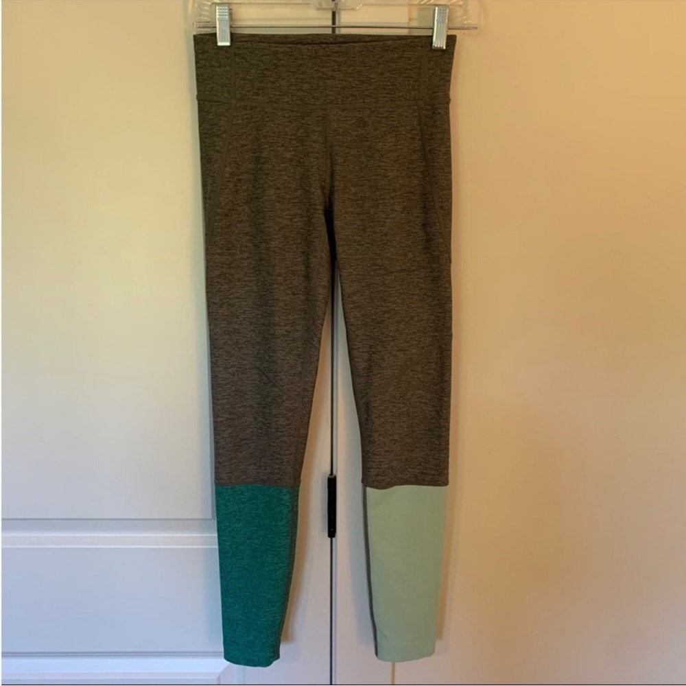 Outdoor voices dipped mid rise leggings small